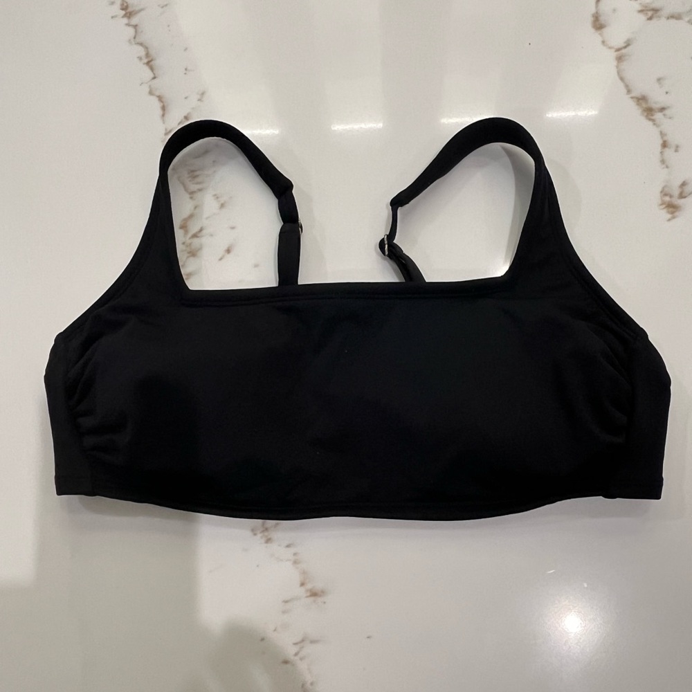 Kona Sol Black Bikini Top. Size Medium . EUC!
